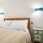 Central Station Apartments - Fanale Rentals