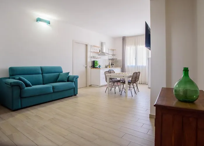 Central Station Apartments - Fanale Rentals
